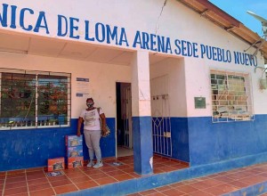 mantenimiento pupitres Loma Arena escuela CorFomento (1)